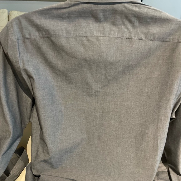 The Tie Bar Men’s Dress Shirt Standard Fit - Picture 4 of 7